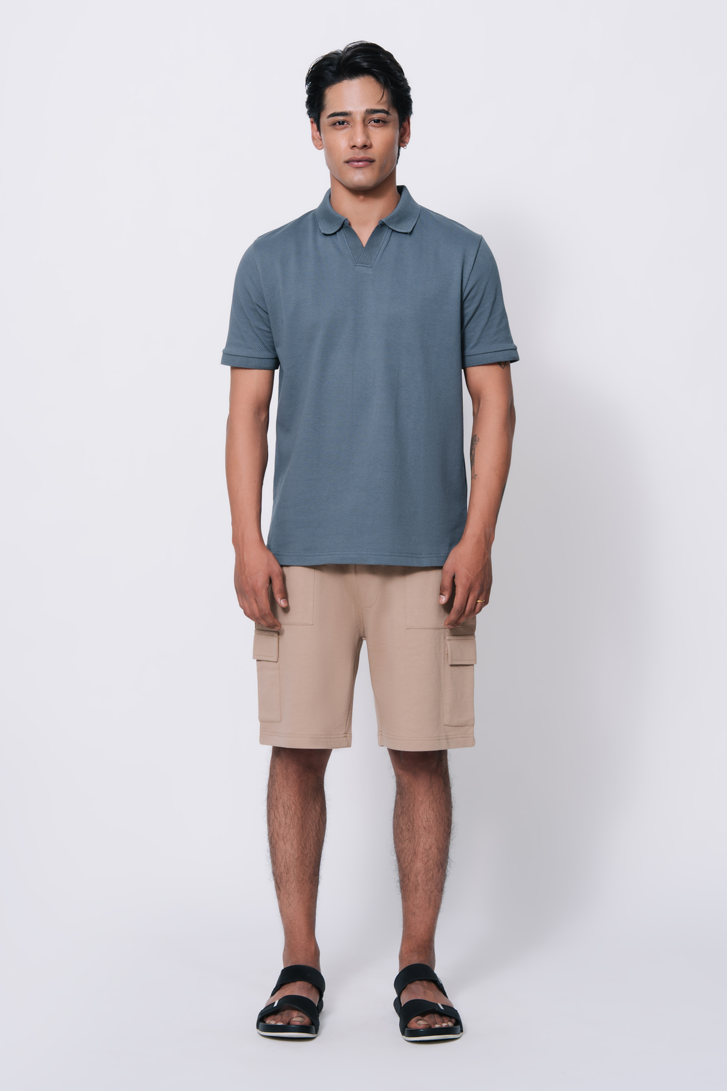 Relaxed Fit Cargo Shorts – Khaki