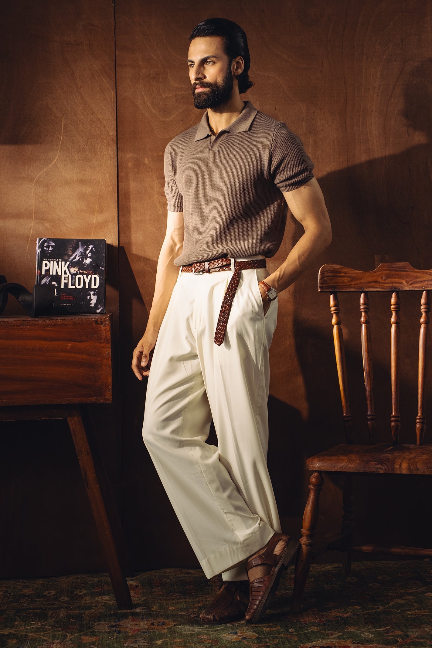 Johnny Collar Textured Knitted Polo Shirt – Camel