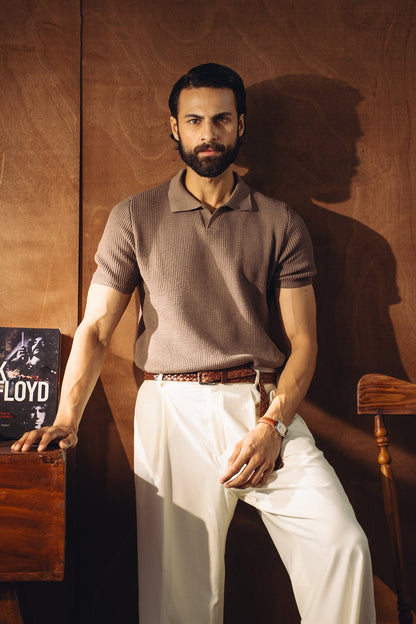 Johnny Collar Textured Knitted Polo Shirt – Camel