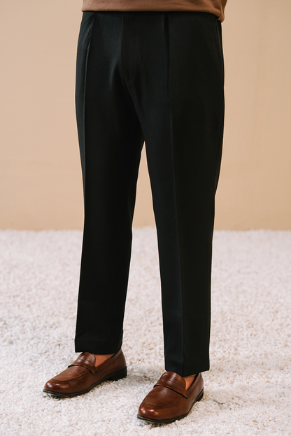 Pleated Dress Pants – Black